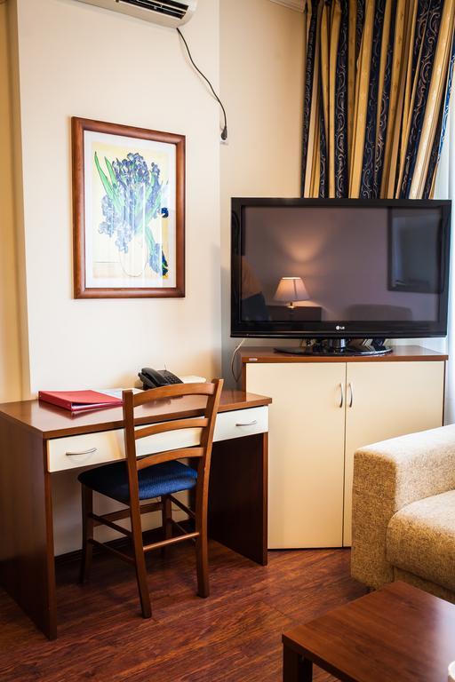 Europa Residence Atyraū 외부 사진
