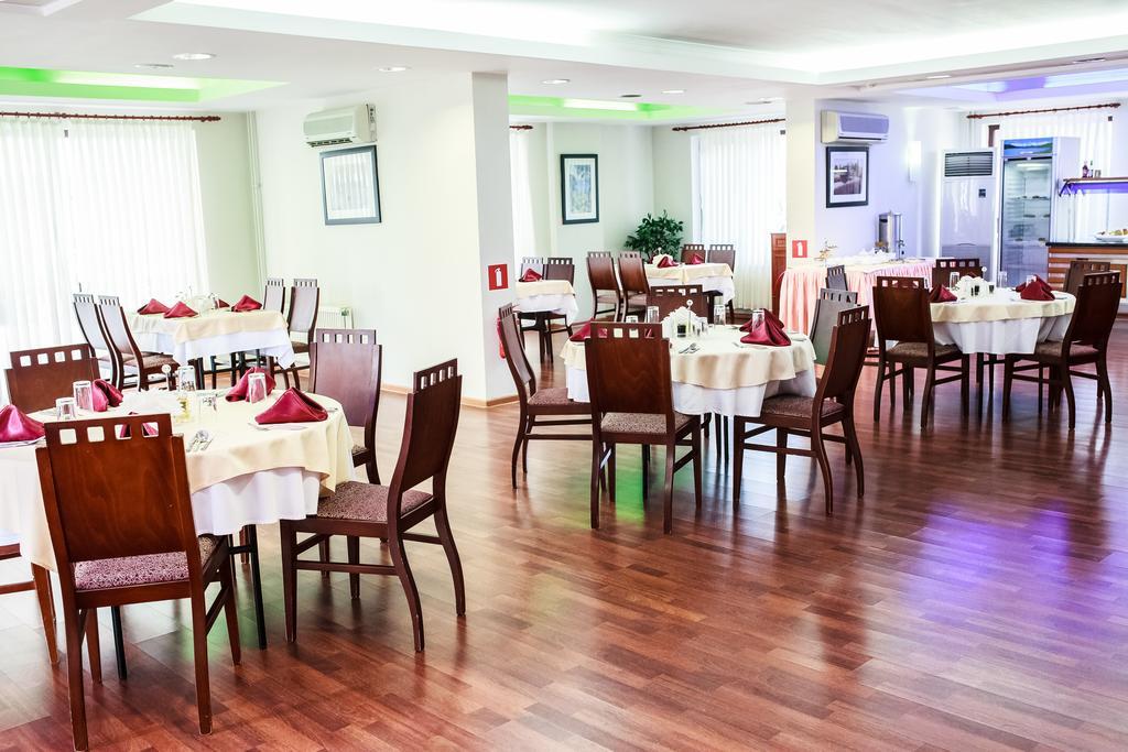 Europa Residence Atyraū 외부 사진