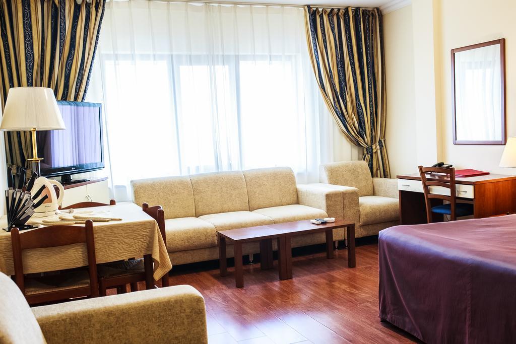 Europa Residence Atyraū 외부 사진